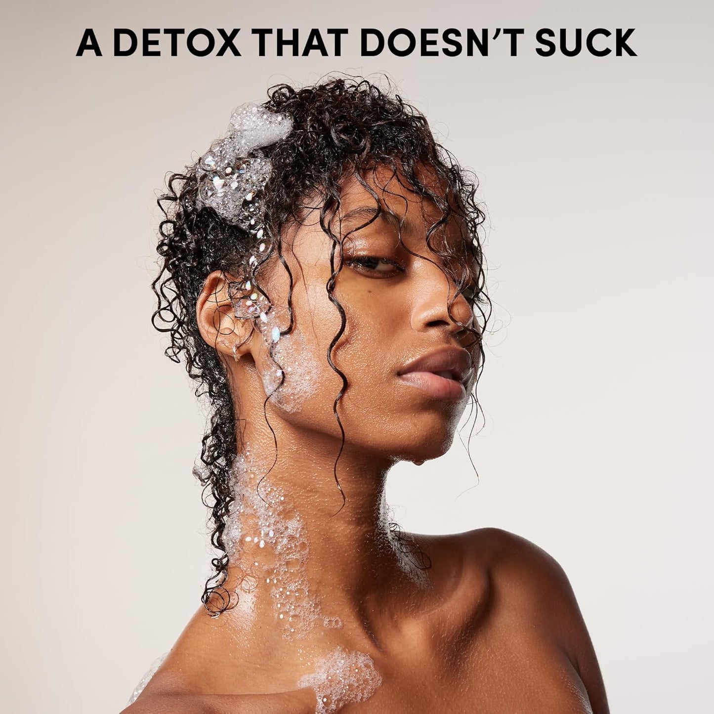 Detox Shampoo. Clarifying Cleanse for Dirt, Oil, Product and Hard Water Buildup. Get Back to Super Clean, Soft and Refreshed Locks. Free from Parabens, Sulphates and Phthalates (300Ml)